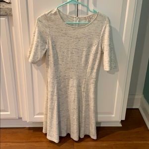 Soft quarter sleeve dress